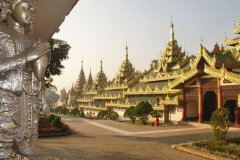 shwe070.jpg