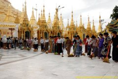 shwe086.jpg